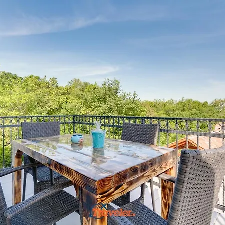 Villa Hlapa-new Modern Near - By Traveler Tourist Agency Krk *