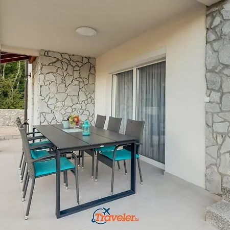 Villa Hlapa-new Modern Near - By Traveler Tourist Agency Krk *