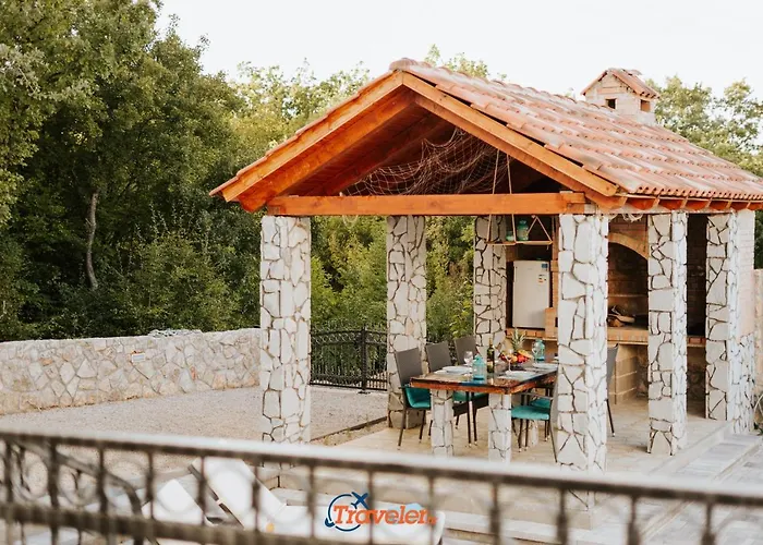 Hlapa-new Modern Near - By Traveler Tourist Agency Krk Vila