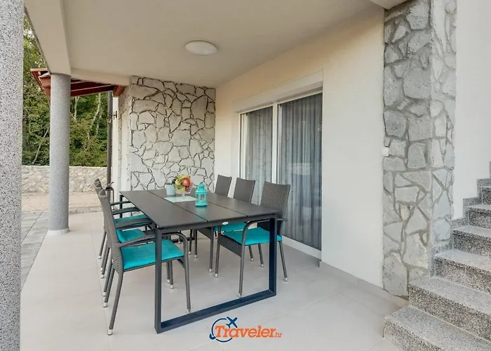 Vila Hlapa-new Modern Near - By Traveler Tourist Agency Krk *
