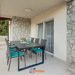 Villa Hlapa-new Modern Near - By Traveler Tourist Agency Krk *