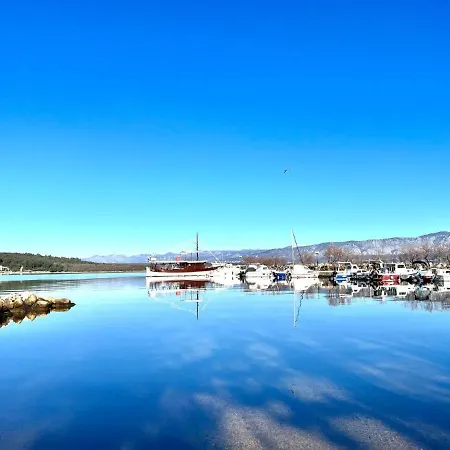 Hlapa-new Modern Near - By Traveler Tourist Agency Krk